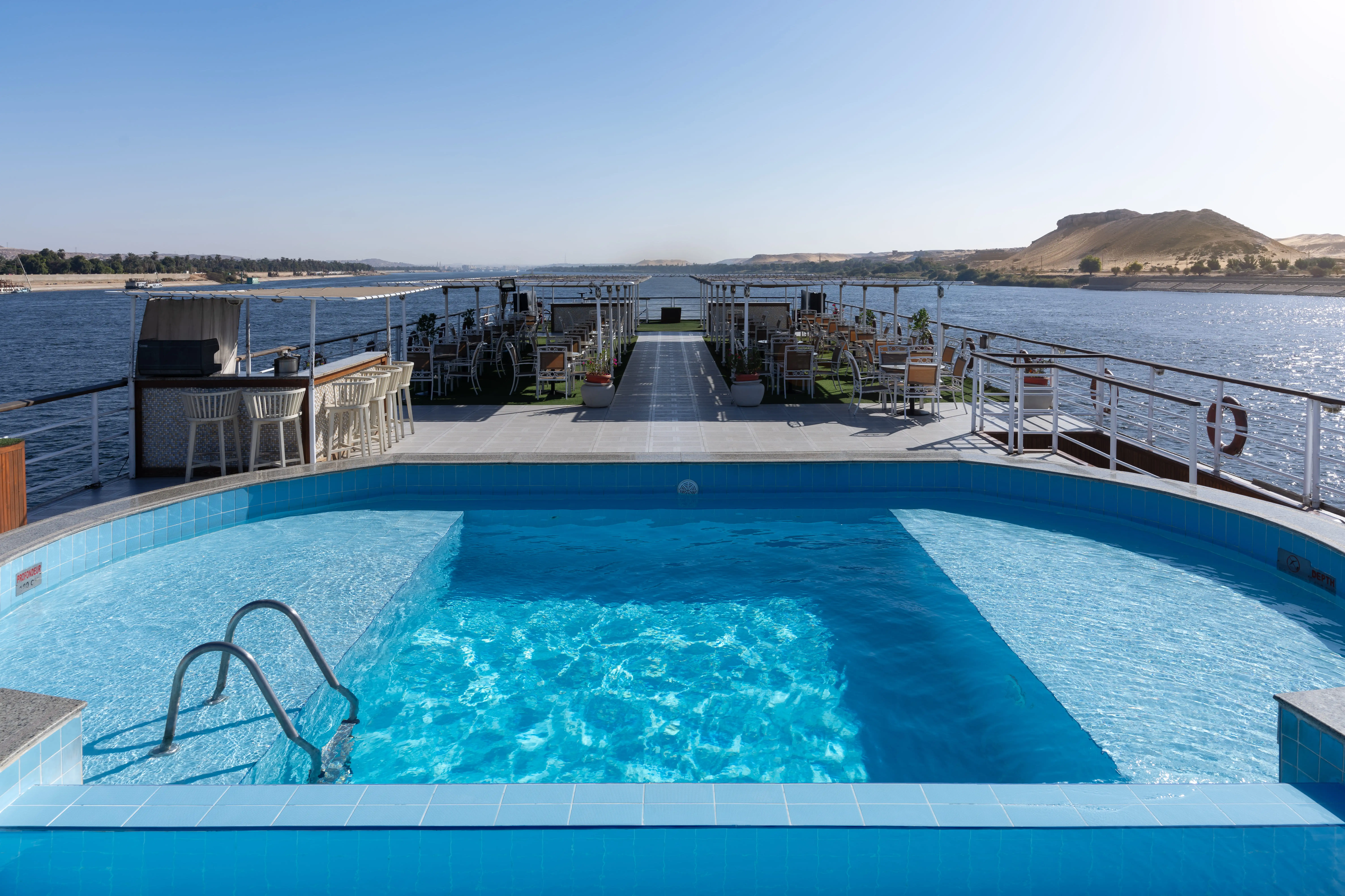 Ms- Da Vinci Sundeck